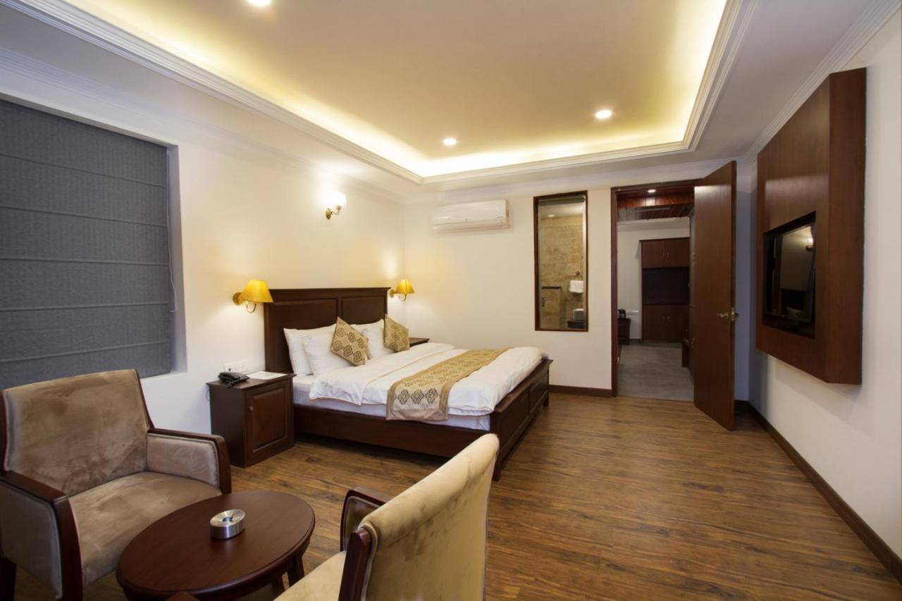 מנאלי Aloka Resort מראה חיצוני תמונה