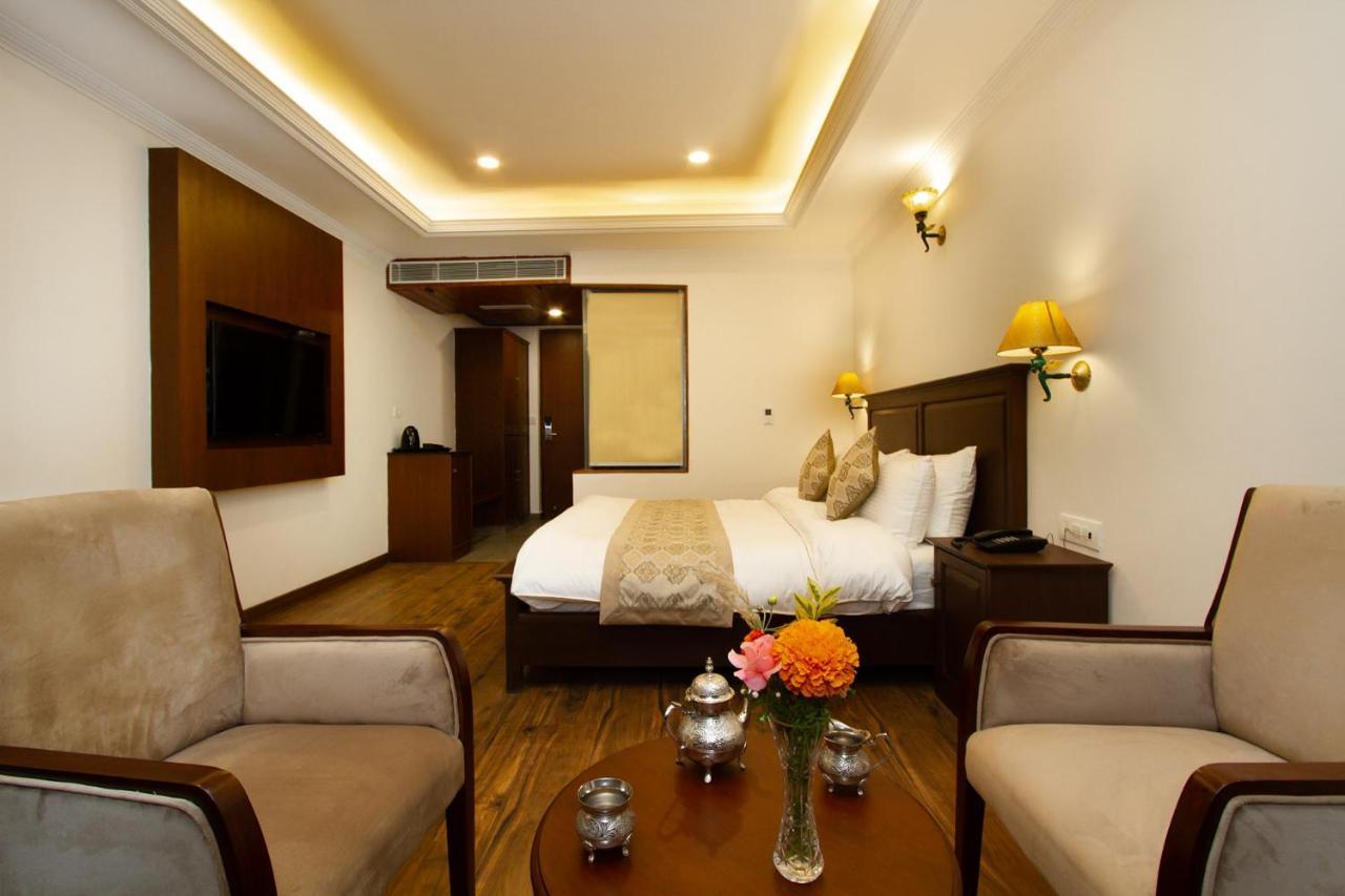מנאלי Aloka Resort מראה חיצוני תמונה